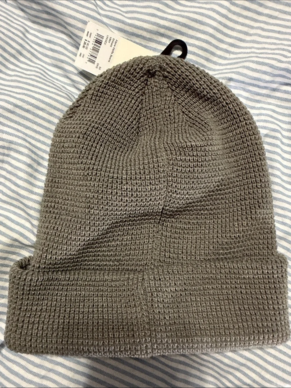 Vuori womens Gray Waffle Knit Beanie